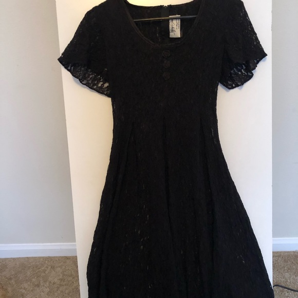 Vintage Lace Dress - Picture 2 of 5